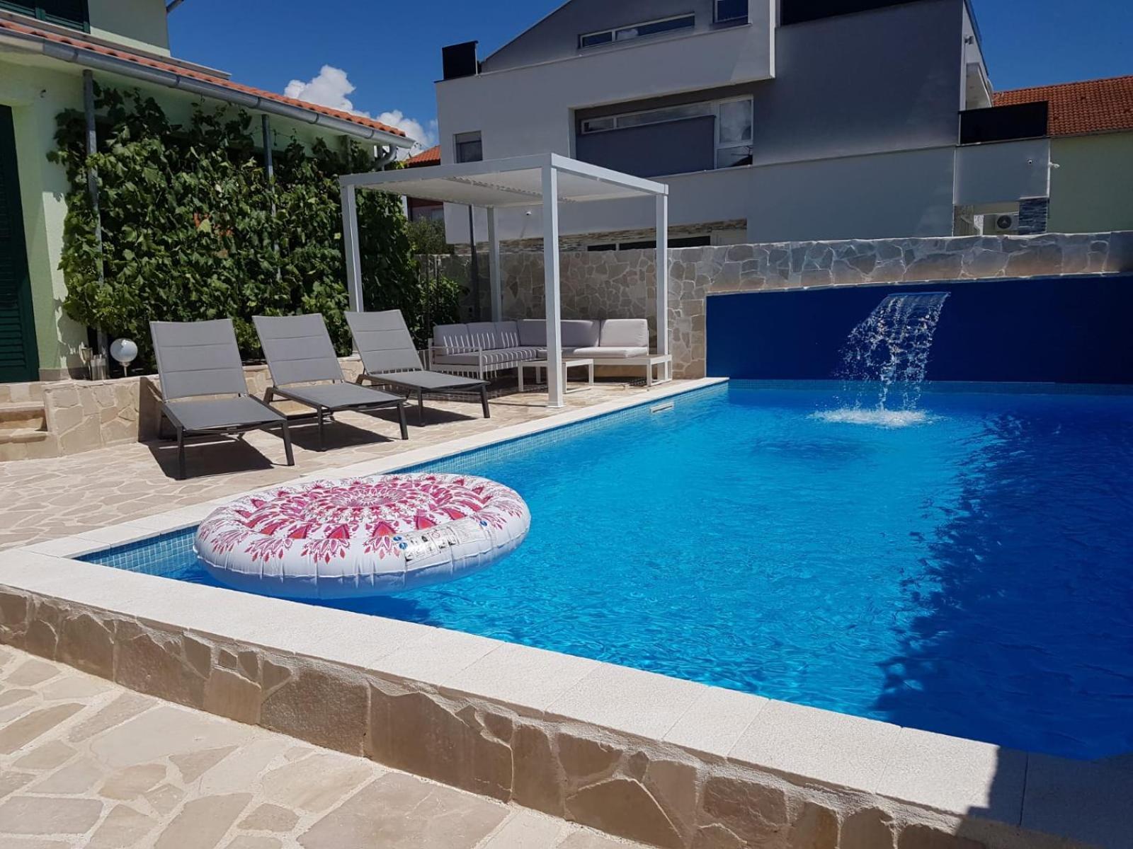 וודיצה Apartmani Vincek מראה חיצוני תמונה
